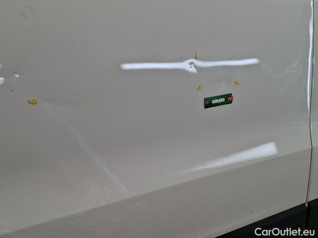  Renault  Trafic RENAULT  VU 4p Fourgon FG GCF L2H1 1300 dCi 120 #29