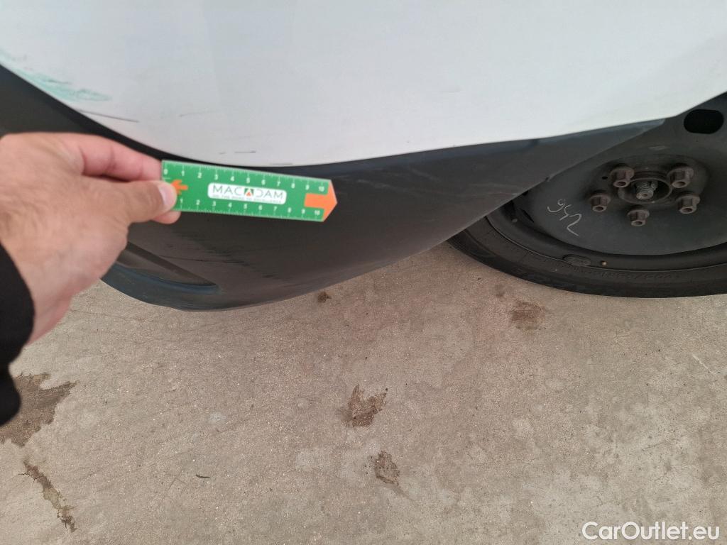  Renault  Trafic RENAULT  VU 4p Fourgon FG GCF L2H1 1300 dCi 120 #41
