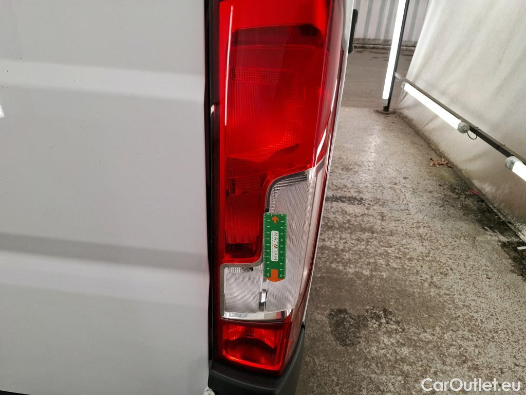  Fiat  Ducato FIAT   2014  4P   Fourgon tôlé 2 3 Multijet 120 3 0 M H2 Business #3