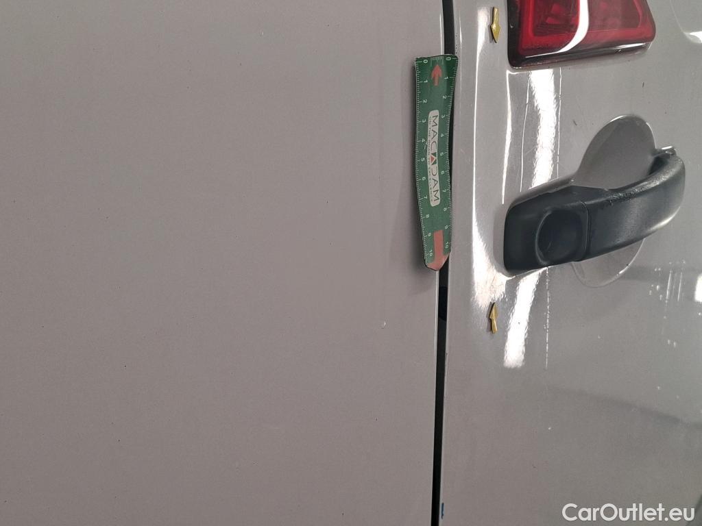  Renault  Master  III Fourgon L1H1 3 3 Grand Confort 2.3 dCi 130CV BVM6 E6 #12