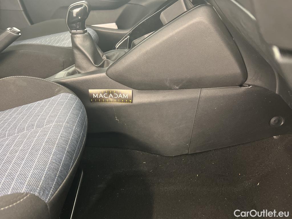  Peugeot  208  Premium 1.2 PureTech 75CV BVM5 E6d #17