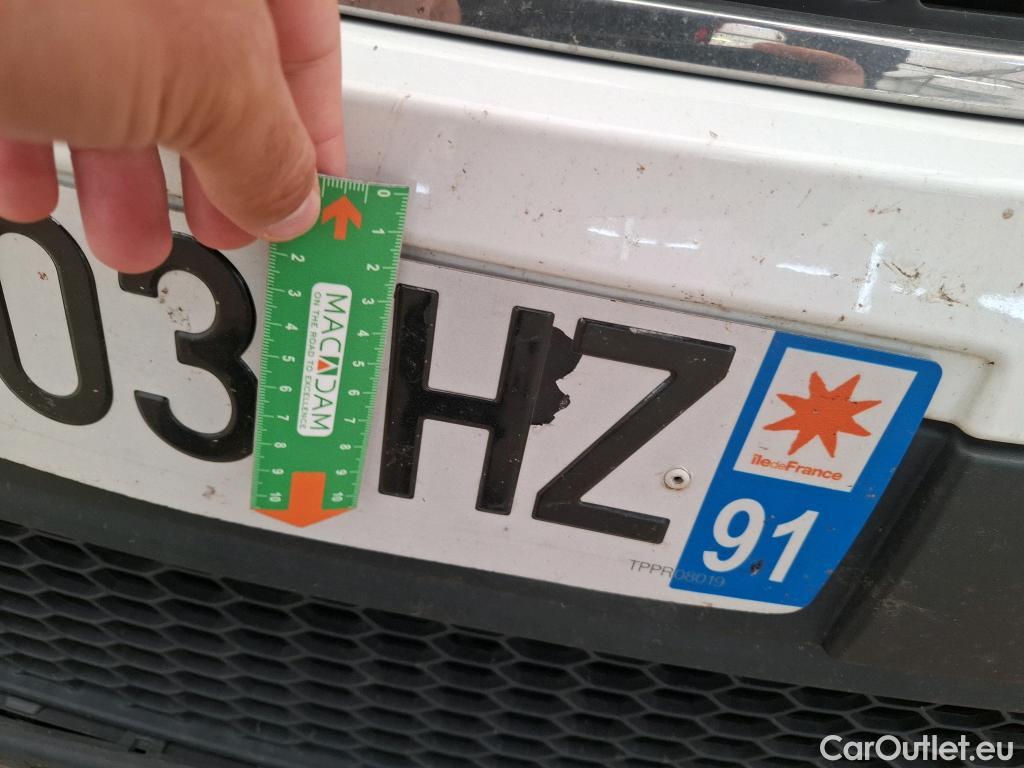  Renault  Trafic RENAULT  VU 4p Fourgon FG GCF L2H1 1300 dCi 120 #120