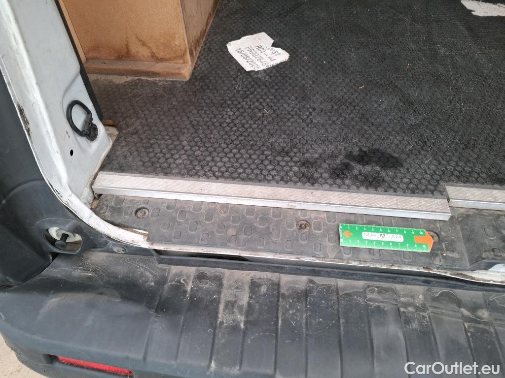  Renault  Trafic RENAULT  VU 4p Fourgon FG GCF L2H1 1300 dCi 120 #98