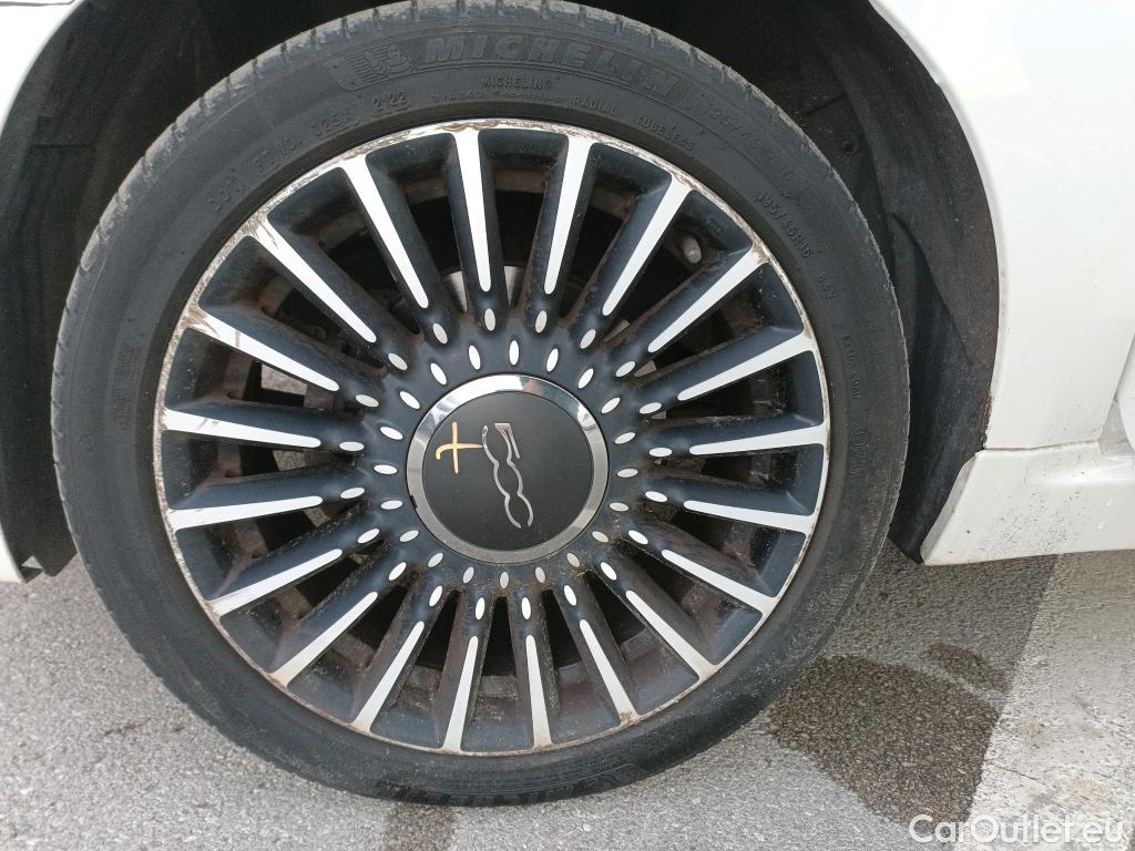  Fiat  500 FIAT  / 2015 / 3P / berlina con portón 1.2 8v 51kW (69CV) Mirror Fleet(SP) #1