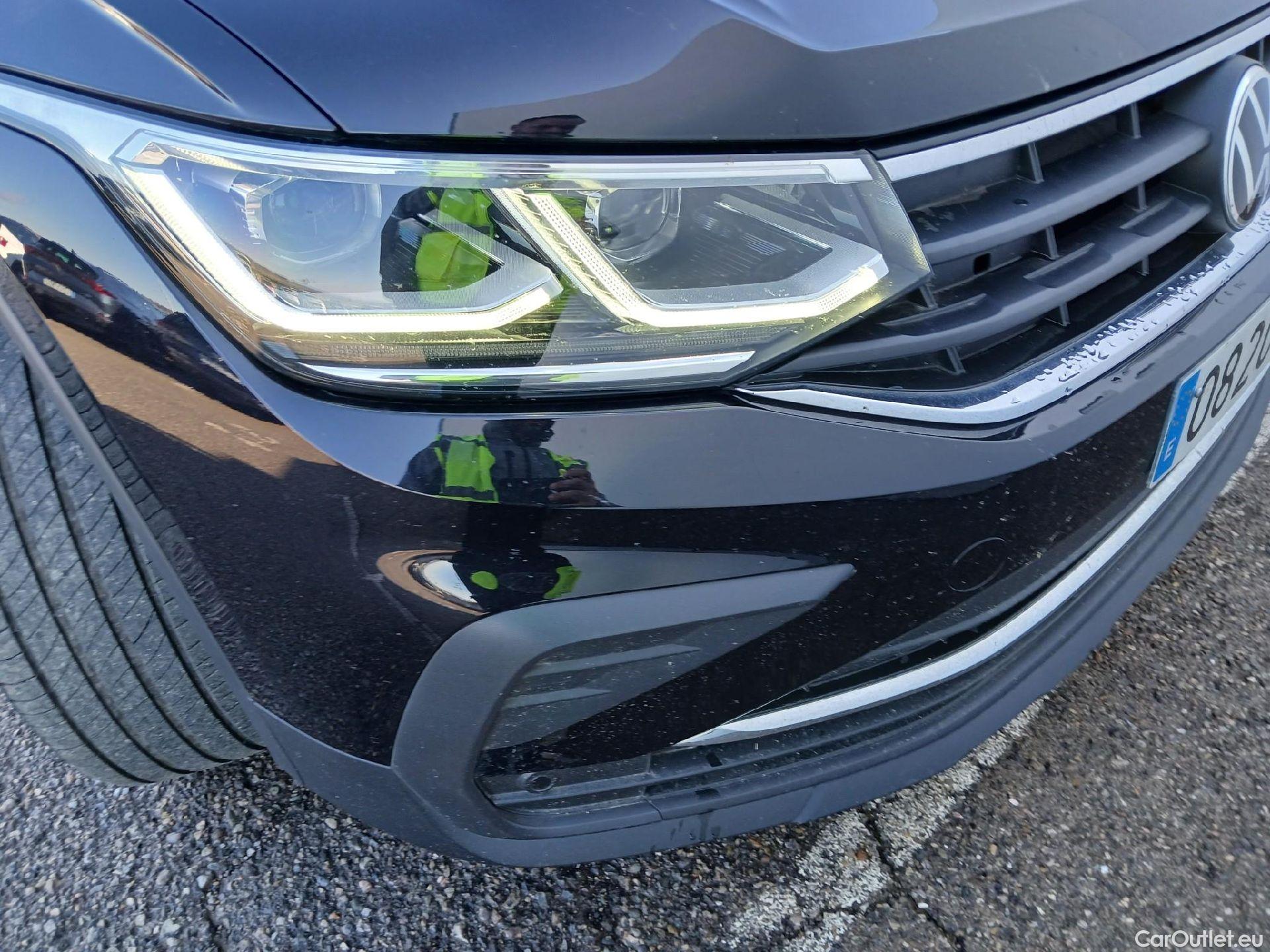  Volkswagen  Tiguan VOLKSWAGEN  / 2020 / 5P / todoterreno Life 2.0 TDI 110kW (150CV) DSG (AC2) #4