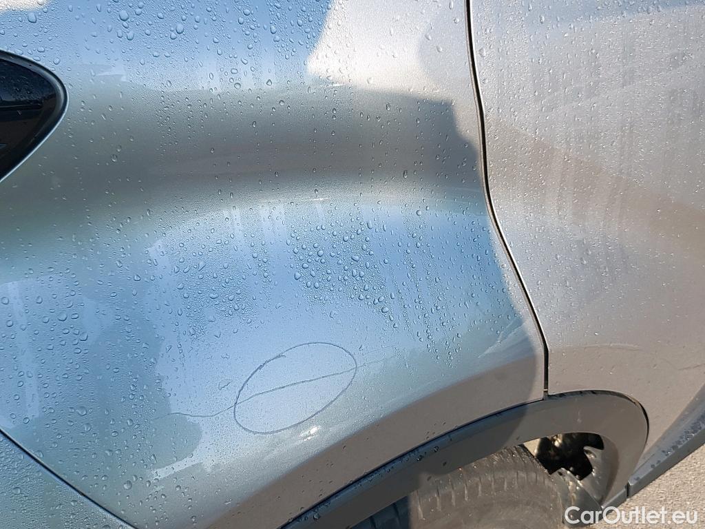  Toyota  C-HR TOYOTA  / 2016 / 5P / todoterreno 1.8 125H Advance (CX) #4