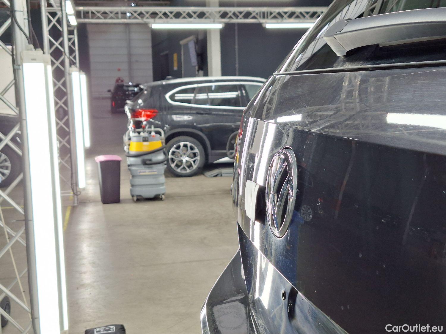  Volkswagen  Passat VW,  Variant '14, Volkswagen  Variant 1.6 TDI Comfortline Busi #36