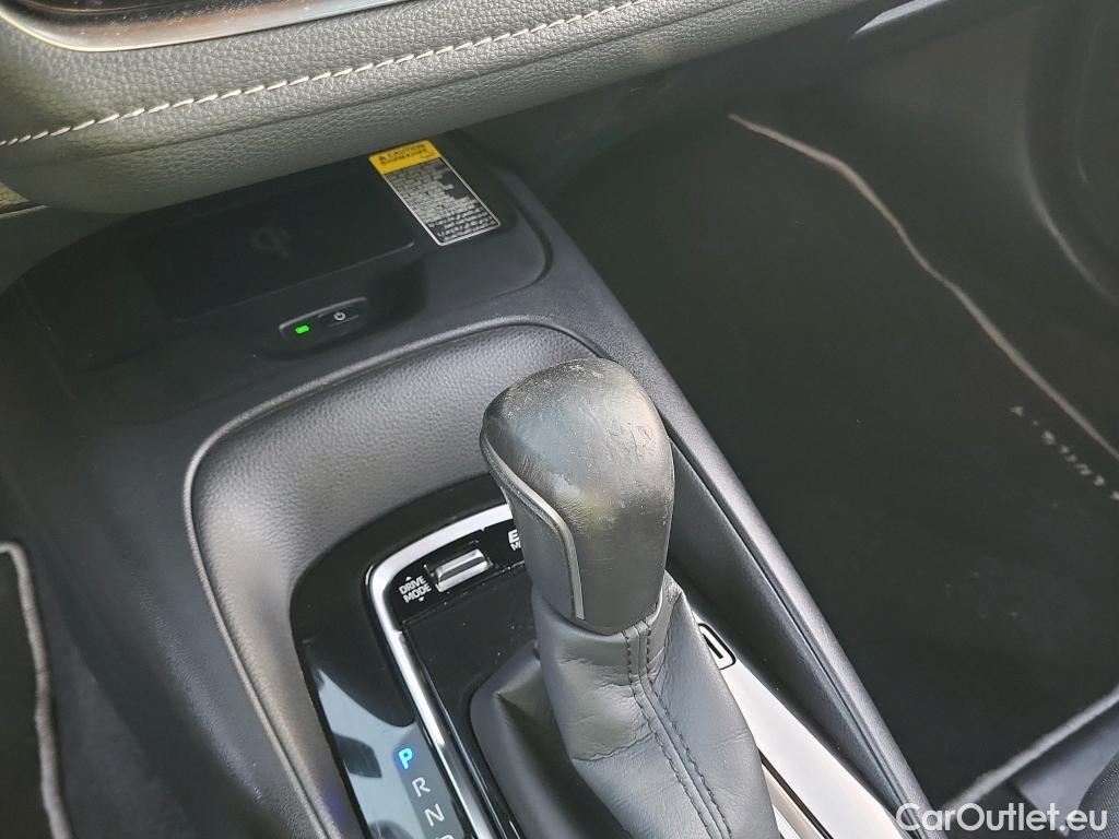  Toyota  Corolla TOYOTA  1.8 125H ACTIVE TECH E-CVT #17