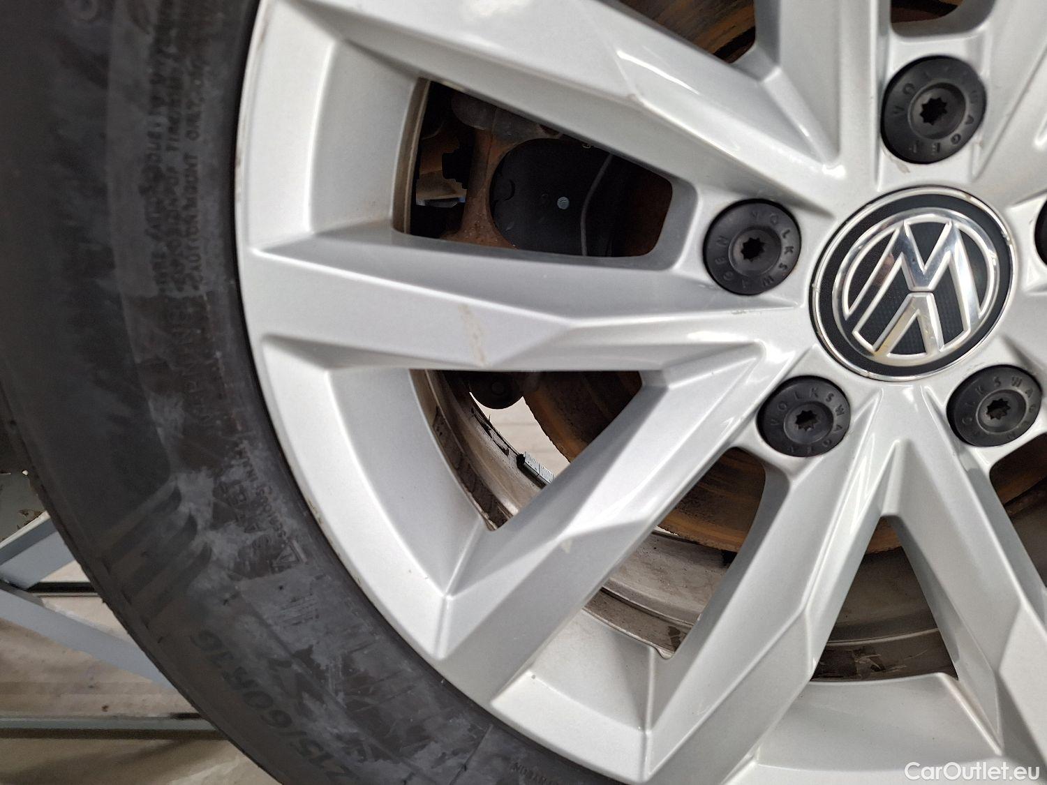  Volkswagen  Passat VW,  Variant '14, Volkswagen  Variant 1.6 TDI Comfortline Busi #16
