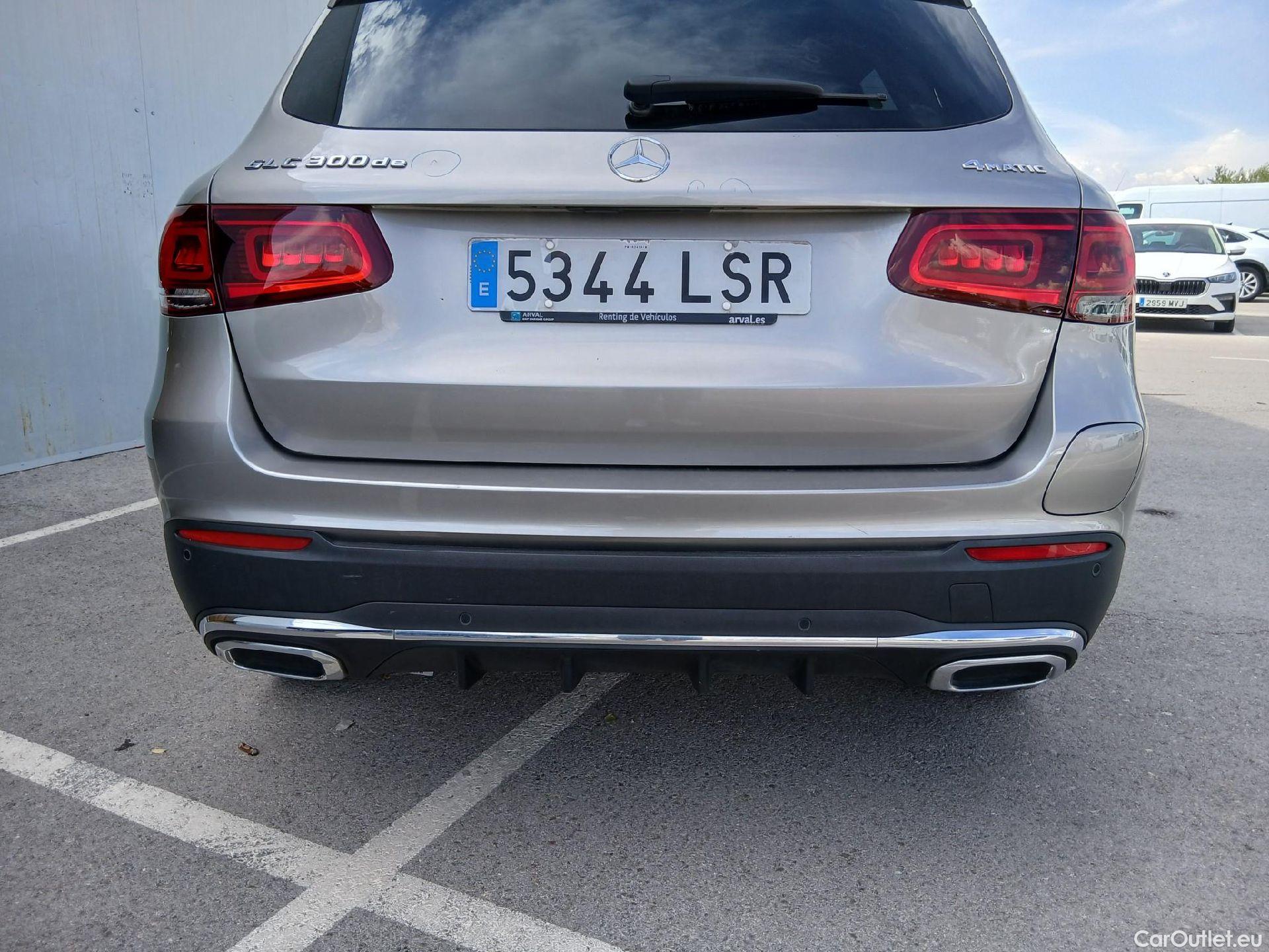  Mercedes  G-Klasee MERCEDES-BENZ Clase GLC / 2019 / 5P / todoterreno GLC 300 de 4MATIC #29