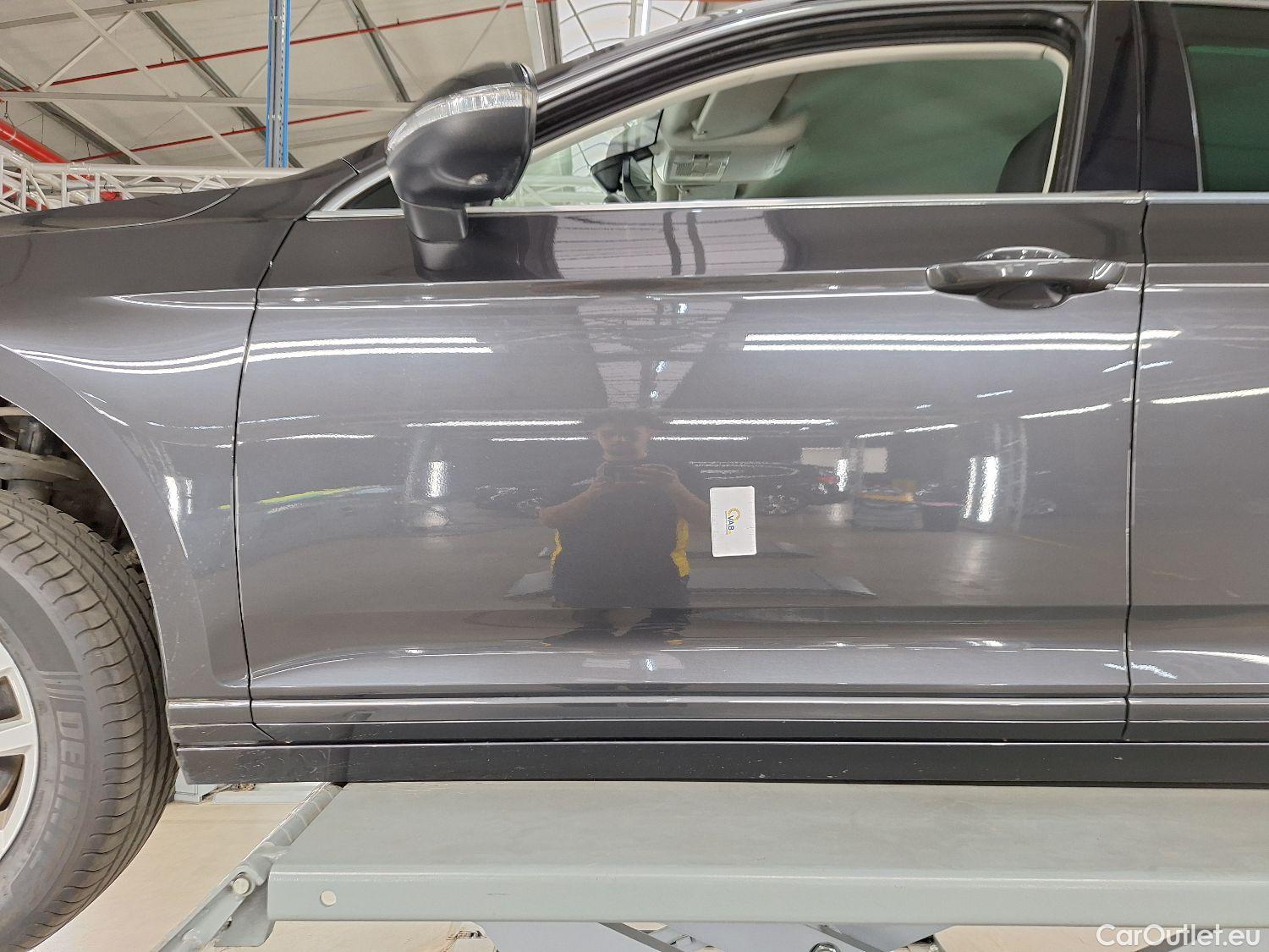  Volkswagen  Passat VW,  Variant '14, Volkswagen  Variant 1.6 TDI Comfortline Busi #29