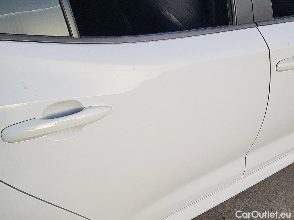  Toyota  Corolla TOYOTA  1.8 125H ACTIVE TECH E-CVT #21