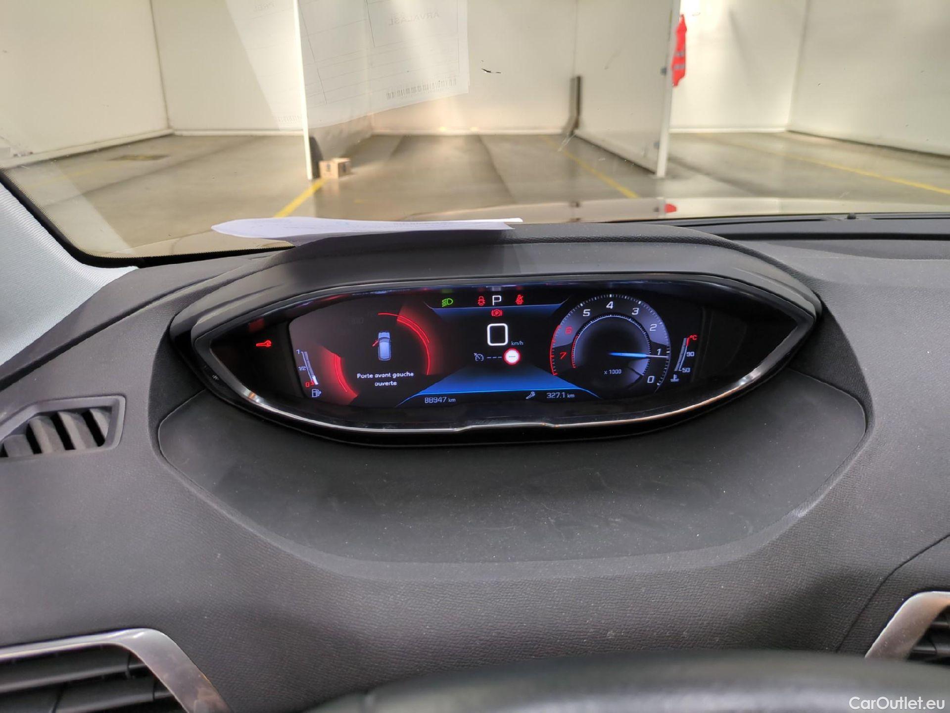  Peugeot  3008  Active Business 1.2 PureTech 130CV BVA8 E6d #1