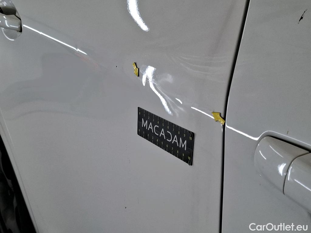  Peugeot  208  Signature 1.2 PureTech 80CV BVM5 E6dT #15