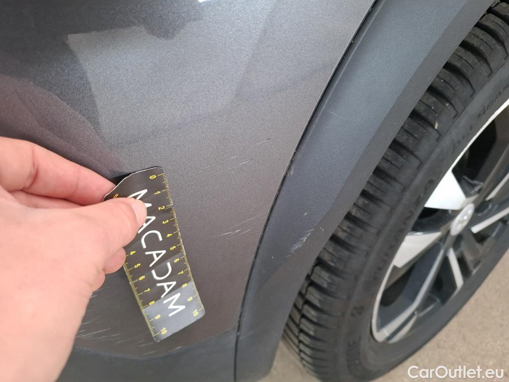  Peugeot  2008  Allure Business 1.2 PureTech 130CV BVA8 E6d #30