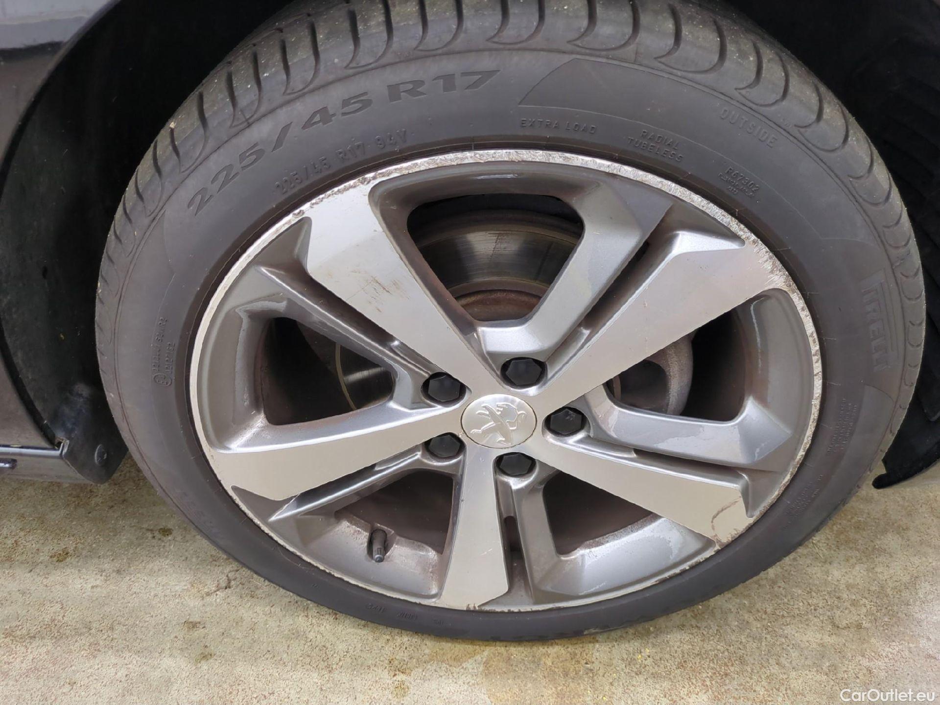  Peugeot  308  GT Line 1.2 PureTech 130CV BVA8 E6d #14