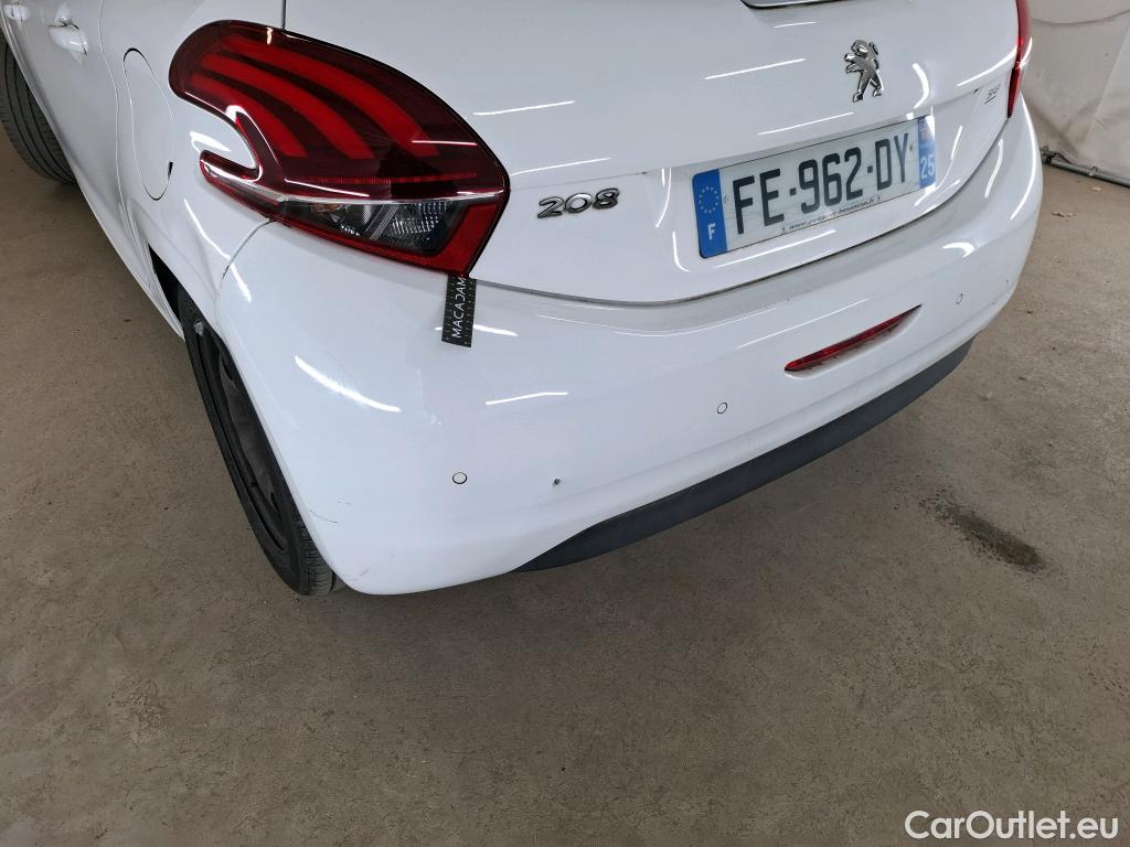  Peugeot  208  Signature 1.2 PureTech 80CV BVM5 E6dT #1