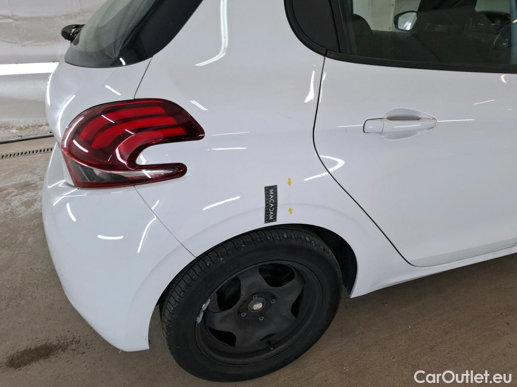  Peugeot  208  Signature 1.2 PureTech 80CV BVM5 E6dT #11