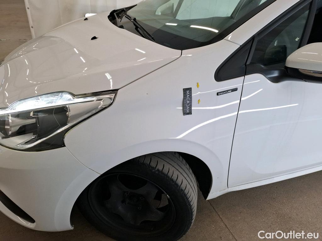  Peugeot  208  Signature 1.2 PureTech 80CV BVM5 E6dT #22
