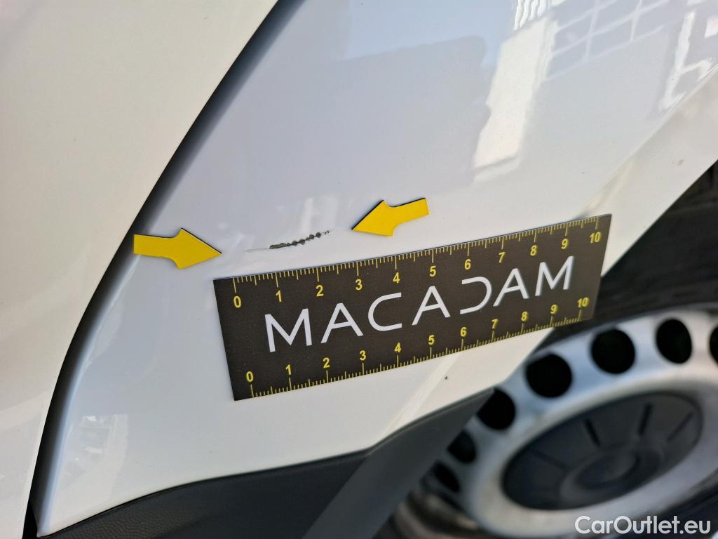  Volkswagen  Crafter  Fourgon Fourgon 35 mittlerer Radstand mit Hochdach FWD 2.0 140CV BVM6 #19