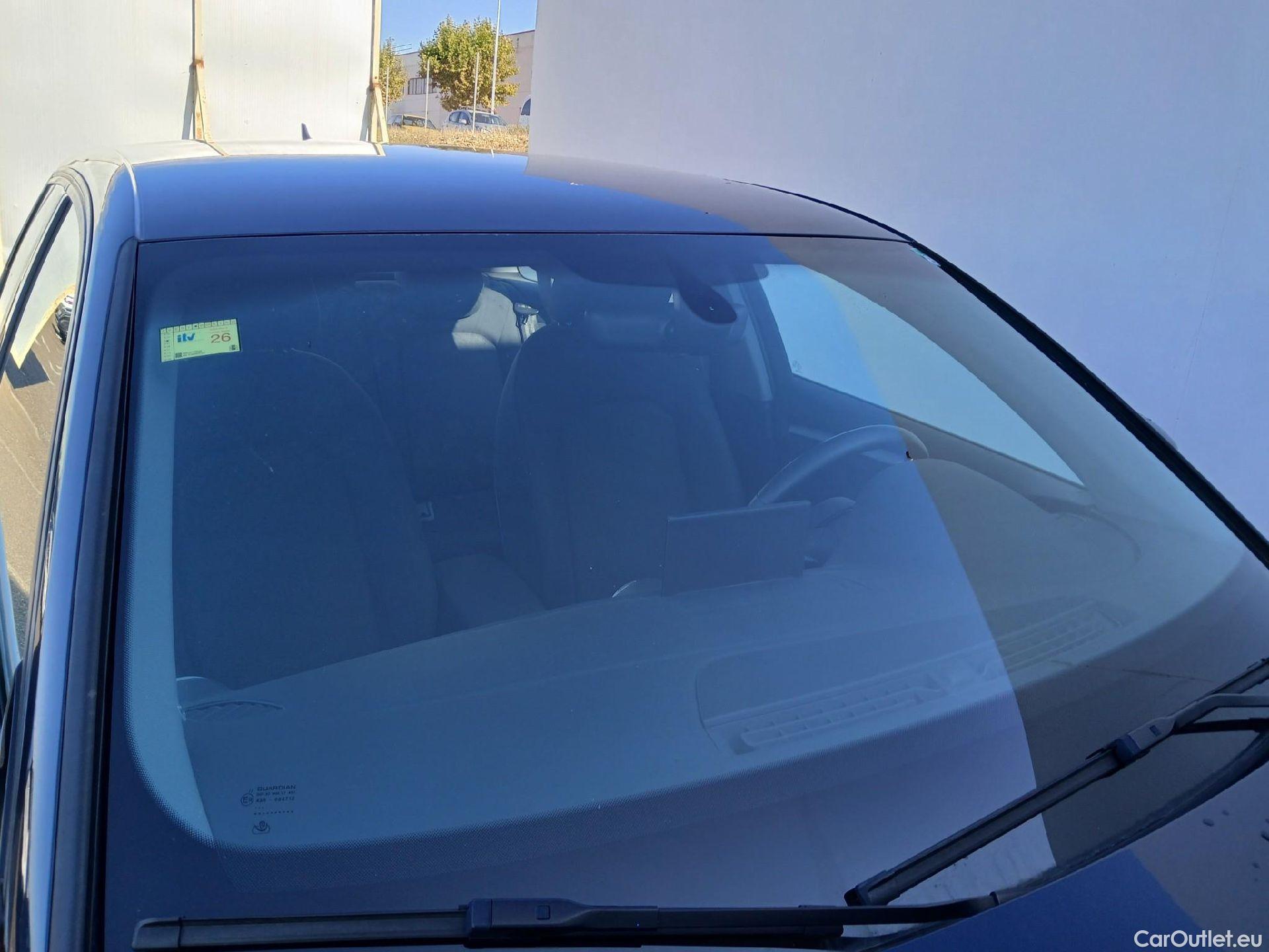  Audi  A3 AUDI  / 2016 / 5P / berlina con portón Sportback 35 TFSI 110kW (150CV) #7