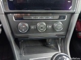  Volkswagen  Golf  Volkswagen Variant 1.6 TDi Trendline 5d #36