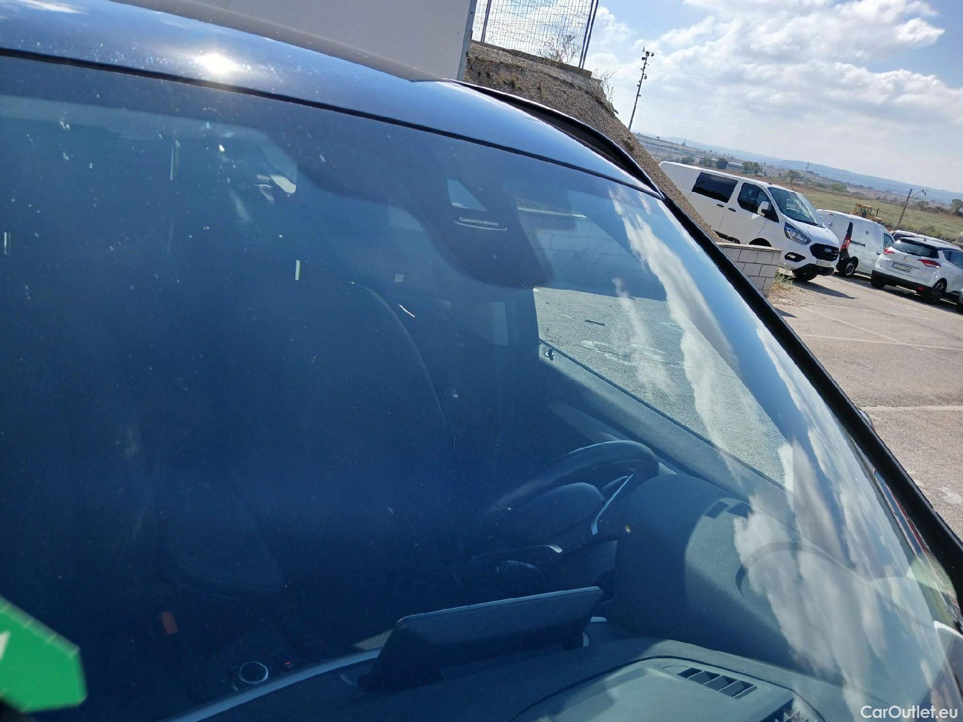  Bmw  X1 BMW  / 2019 / 5P / todoterreno sDrive16d #1