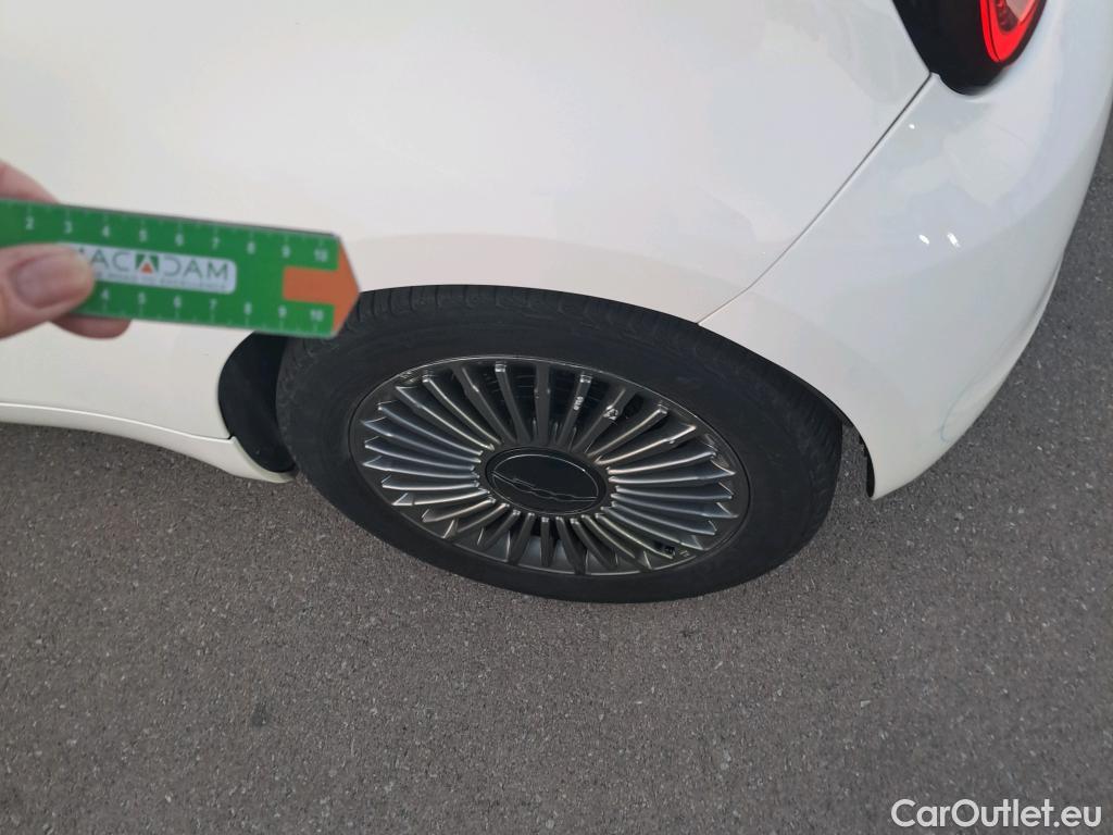  Fiat  500  e Icon 42kWh #1