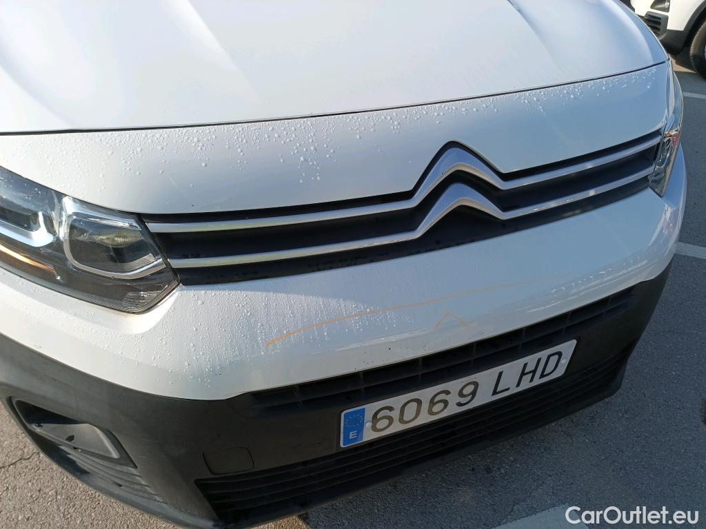  Citroen  Berlingo CITROEN  / 2018 / 3P / furgón derivado de turismo Talla M BlueHDi 100 CONTROL (AC) #26