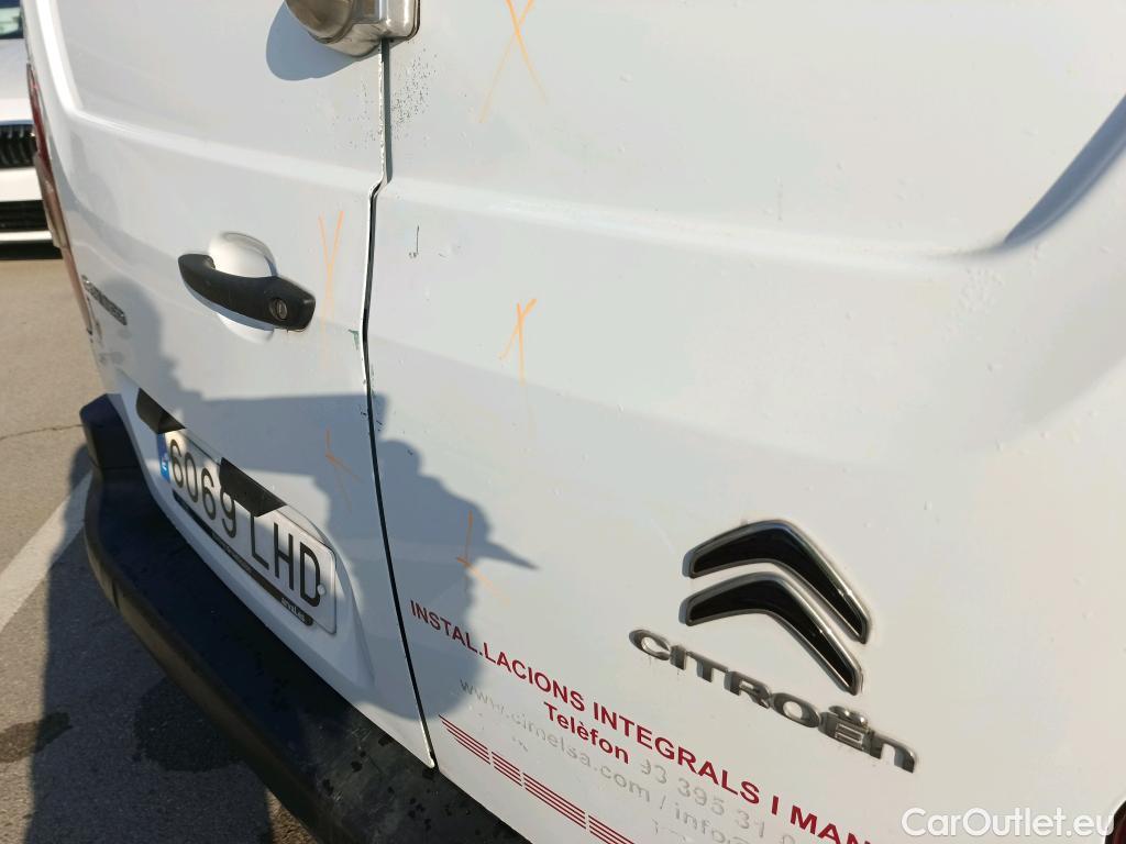  Citroen  Berlingo CITROEN  / 2018 / 3P / furgón derivado de turismo Talla M BlueHDi 100 CONTROL (AC) #9
