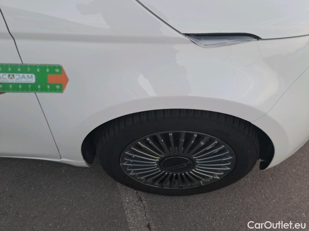 Fiat  500  e Icon 42kWh #5