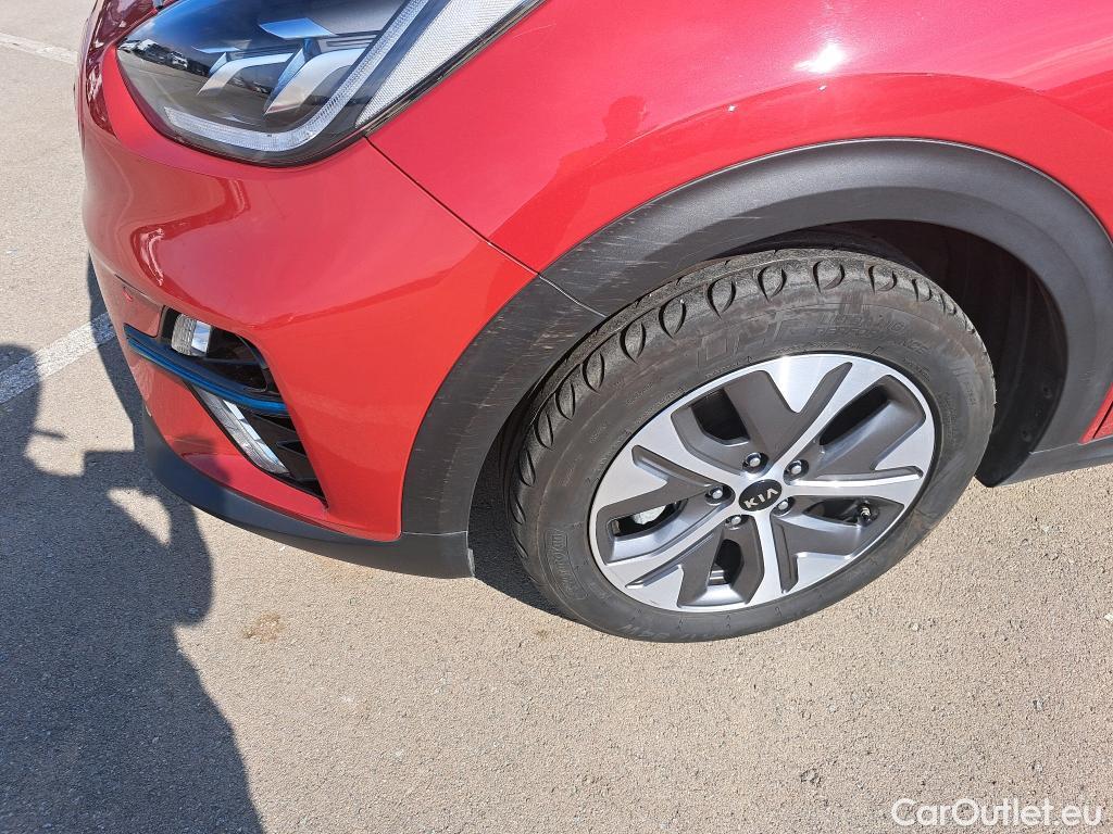  KIA  Niro  e- Emotion #11