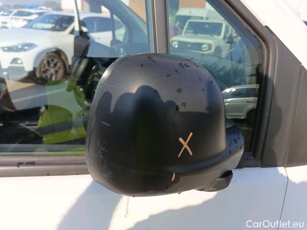  Citroen  Berlingo CITROEN  / 2018 / 3P / furgón derivado de turismo Talla M BlueHDi 100 CONTROL (AC) #42