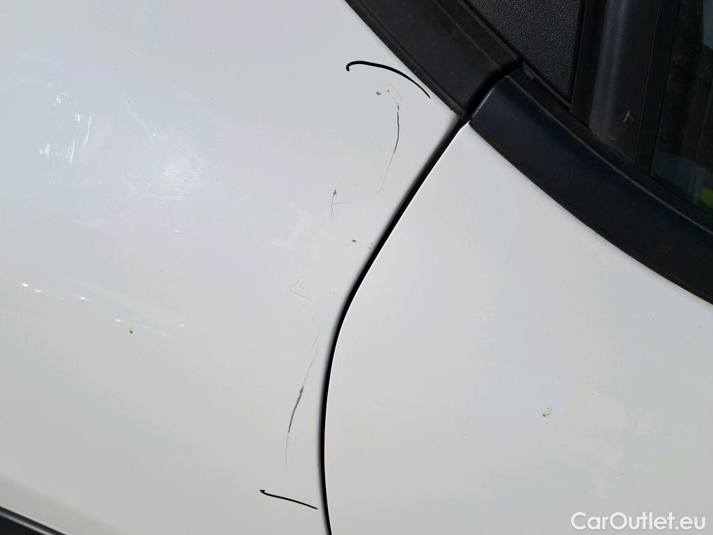  Citroen  C3  Feel 1.5 BlueHDi 100CV MT6 E6d #12