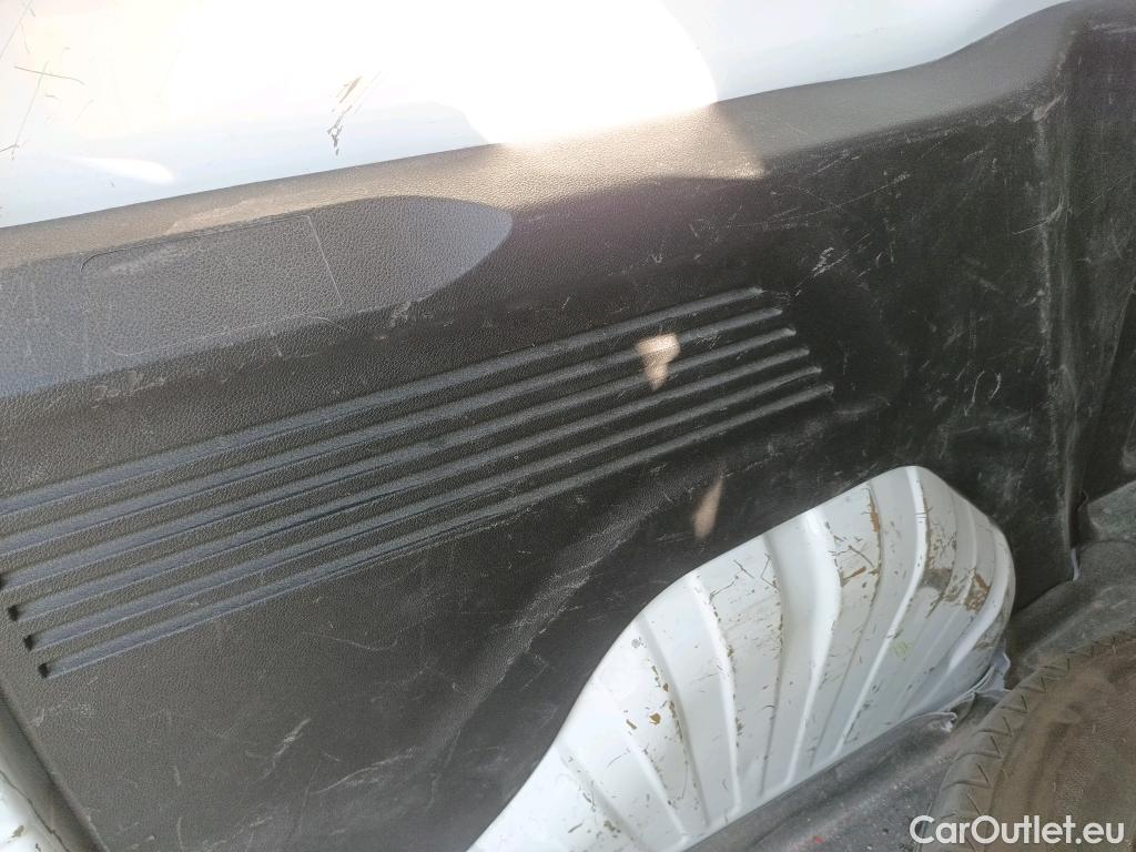 Citroen  Berlingo CITROEN  / 2018 / 3P / furgón derivado de turismo Talla M BlueHDi 100 CONTROL (AC) #33