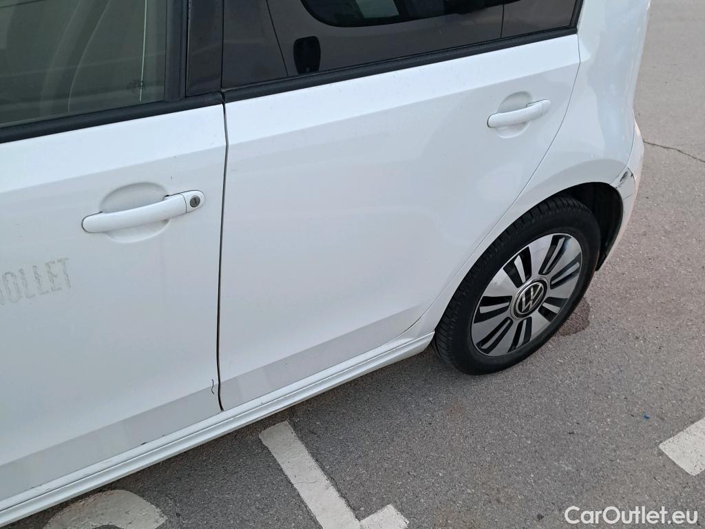  Land Rover  Discovery VOLKSWAGEN e-up! / 2016 / 5P / berlina con portón Style 61kW (83CV) (CX) #17