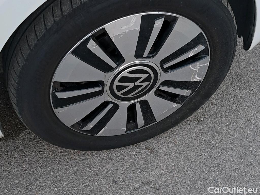 Land Rover  Discovery VOLKSWAGEN e-up! / 2016 / 5P / berlina con portón Style 61kW (83CV) (CX) #4