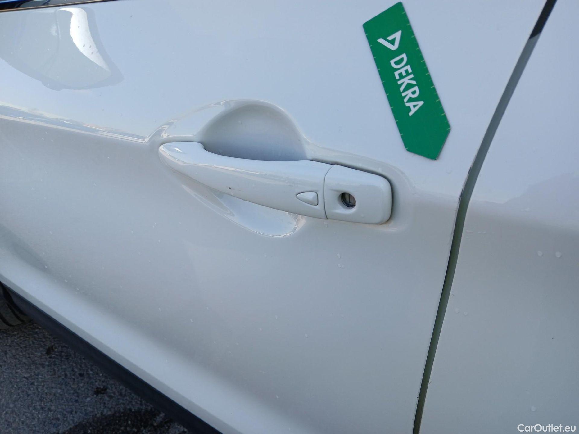  Nissan  Qashqai NISSAN  / 2017 / 5P / todoterreno dCi 150CV (110kW) N-CONNECTA (AC) #10