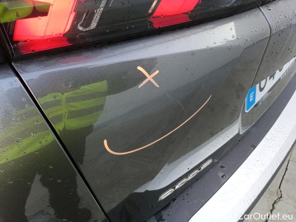  Peugeot  2008 PEUGEOT  / 2019 / 5P / todoterreno Allure Pack Puretech 130 S&S EAT8 (AC2) #2