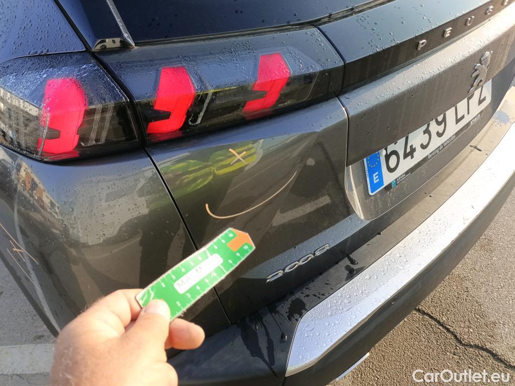  Peugeot  2008 PEUGEOT  / 2019 / 5P / todoterreno Allure Pack Puretech 130 S&S EAT8 (AC2) #1