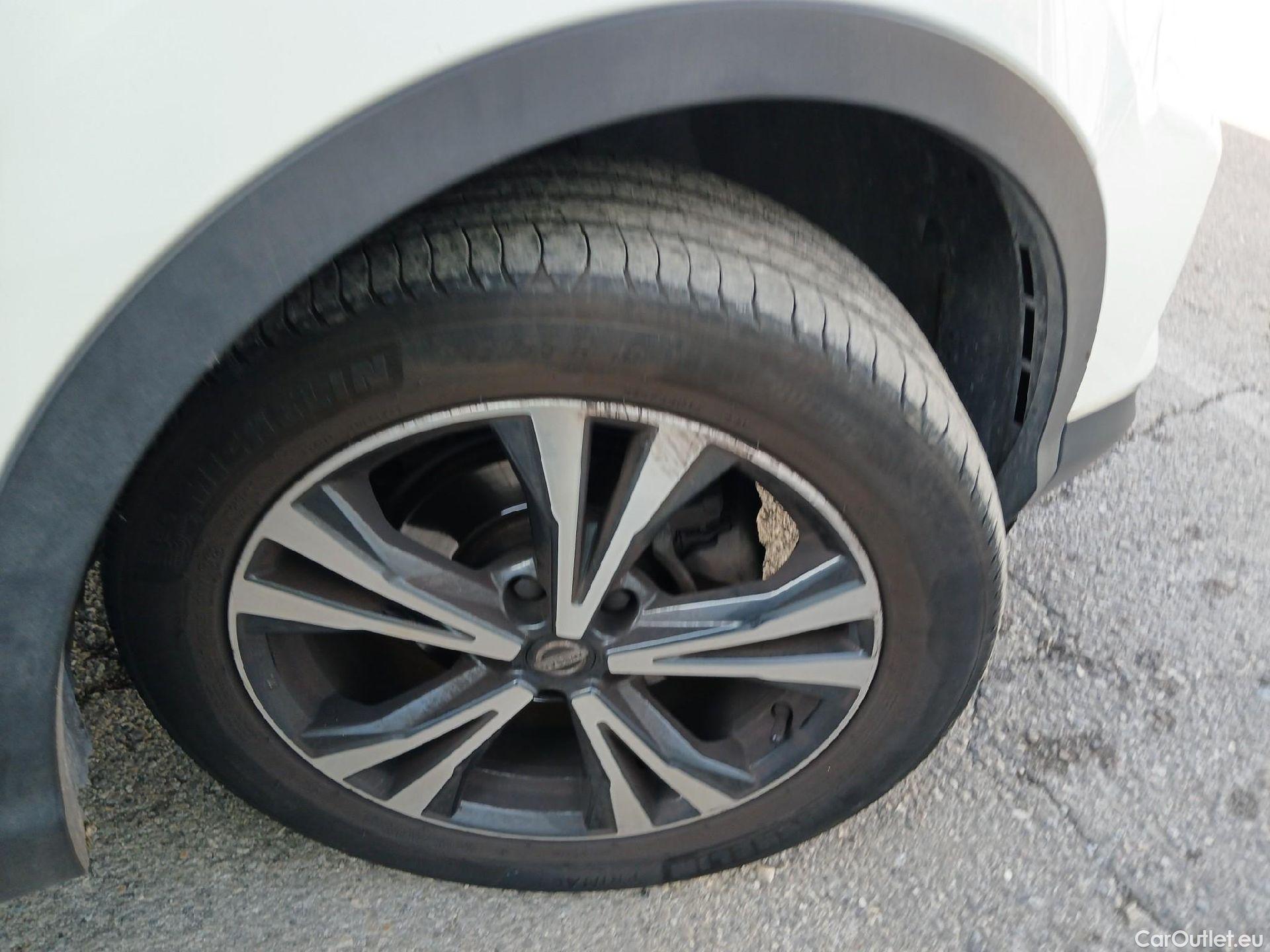  Nissan  Qashqai NISSAN  / 2017 / 5P / todoterreno dCi 150CV (110kW) N-CONNECTA (AC) #27
