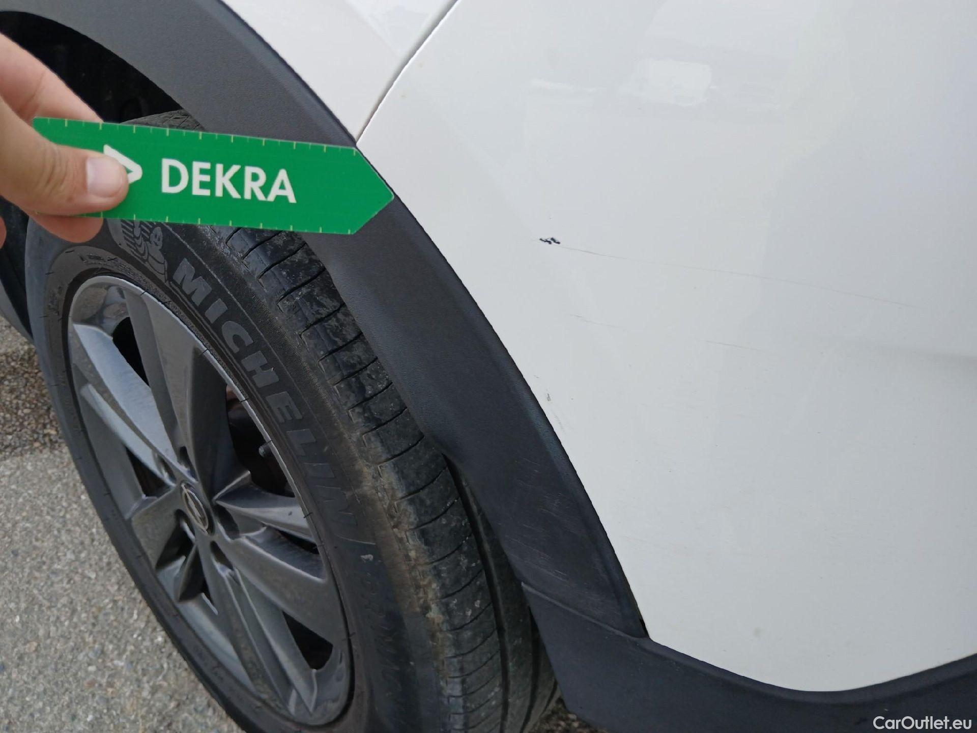  Land Rover  Discovery OPEL Grandland / 2021 / 5P / todoterreno 1.5 CDTi Business Edition Auto #18