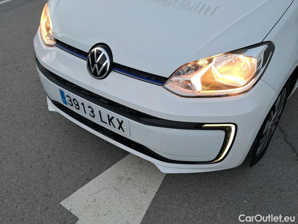  Land Rover  Discovery VOLKSWAGEN e-up! / 2016 / 5P / berlina con portón Style 61kW (83CV) (CX) #13