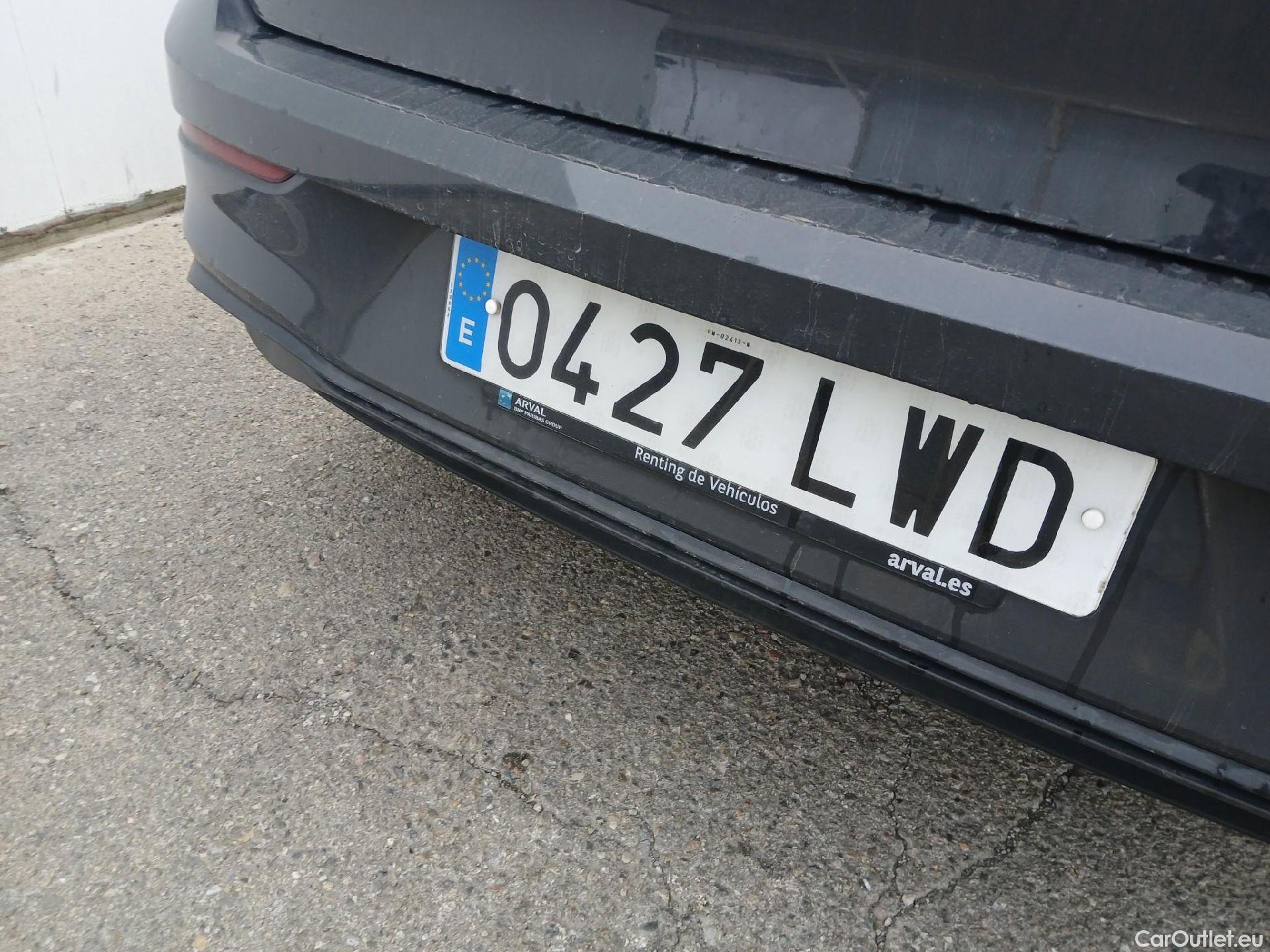 Land Rover  Discovery VOLKSWAGEN Golf / 2020 / 5P / berlina con portón 2.0 TDI 85kW (115CV) #15
