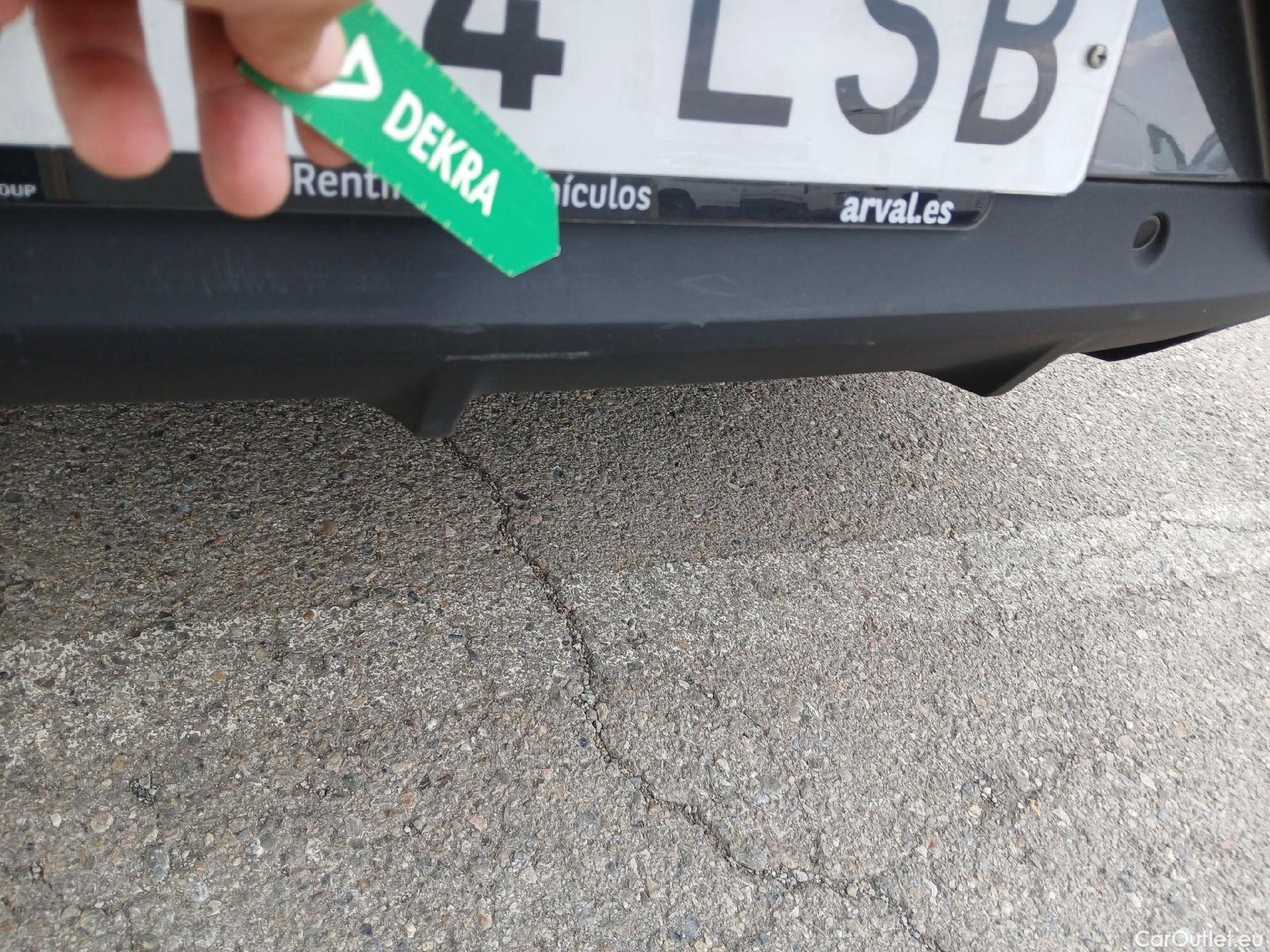  Peugeot  508 PEUGEOT  / 2018 / 5P / berlina con portón 5P Business Line BlueHDi 130 EAT8 (AC) #26