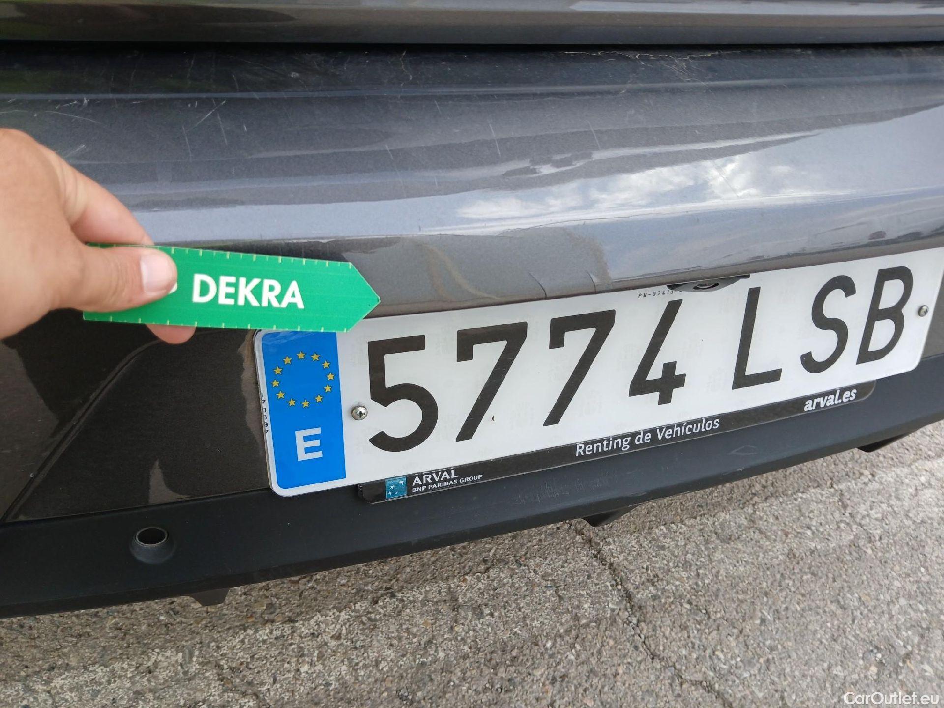  Peugeot  508 PEUGEOT  / 2018 / 5P / berlina con portón 5P Business Line BlueHDi 130 EAT8 (AC) #24