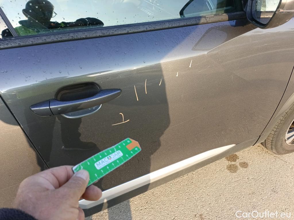  Peugeot  2008 PEUGEOT  / 2019 / 5P / todoterreno Allure Pack Puretech 130 S&S EAT8 (AC2) #11