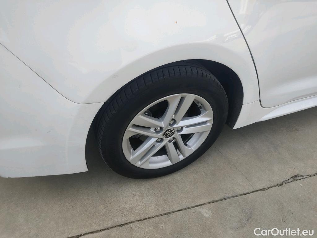  Toyota  Corolla TOYOTA  / 2019 / 5P / familiar 1.8 125H ACTIVE TECH E-CVT TOU SPORT #6