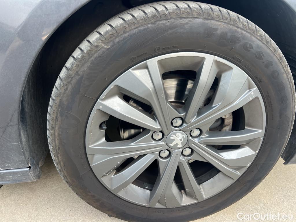  Peugeot  508 PEUGEOT  / 2018 / 5P / berlina con portón 5P Business Line BlueHDi 130 EAT8 (AC) #29