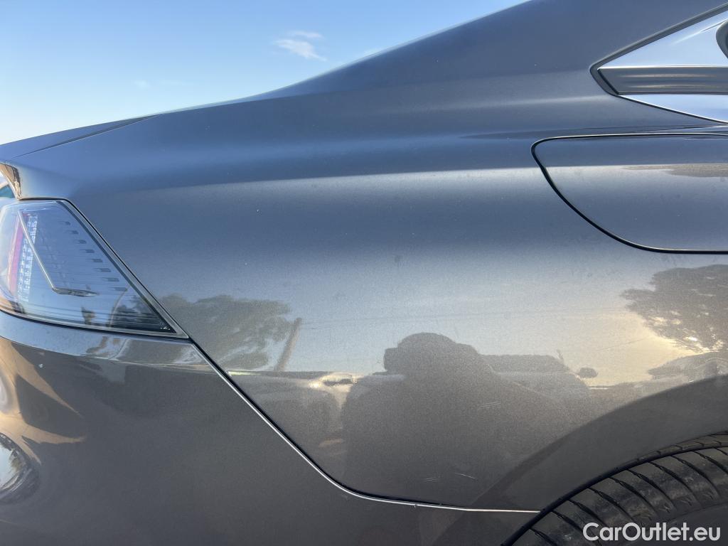  Peugeot  508 PEUGEOT  / 2018 / 5P / berlina con portón 5P Business Line BlueHDi 130 EAT8 (AC) #3